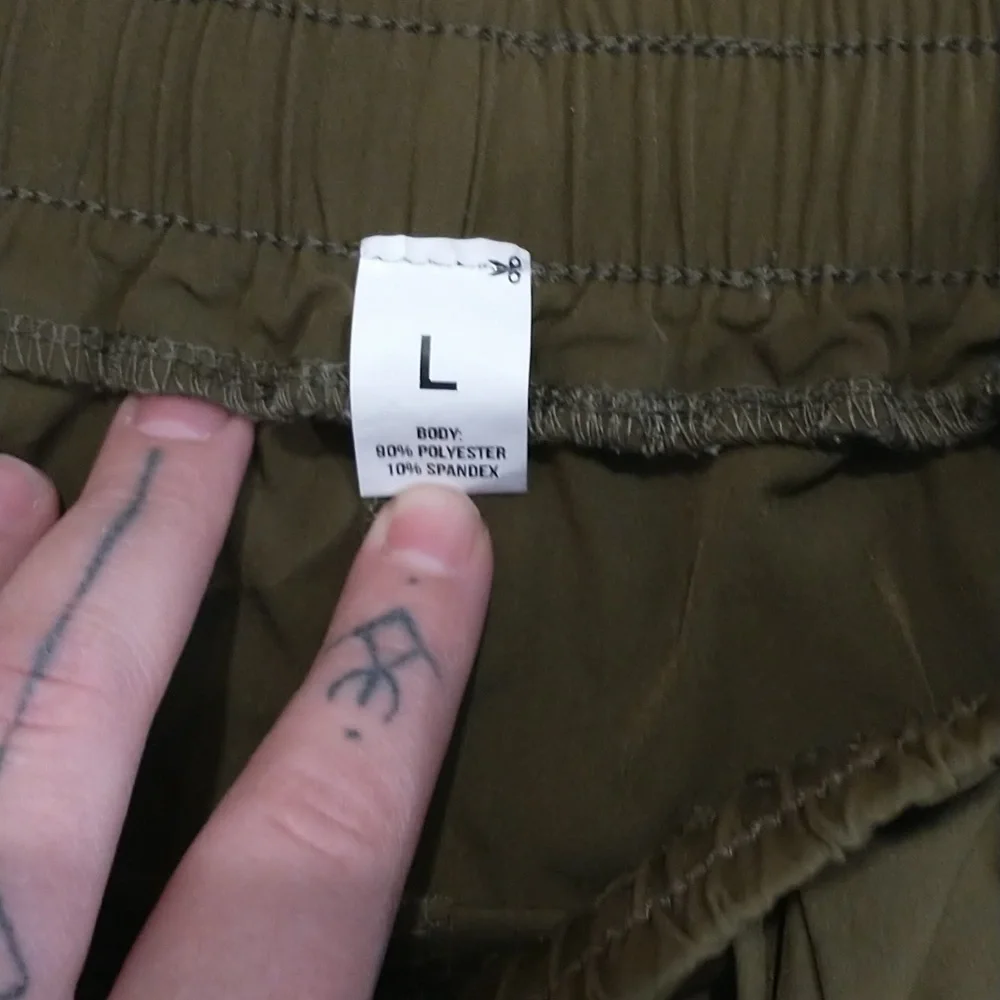 Jogging shorts - Picture 2 of 3